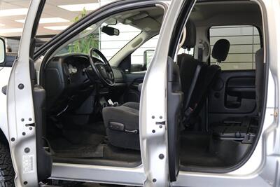 2004 Dodge Ram 2500 ST 4dr Quad Cab ST - Photo 32 - Portland, OR 97230