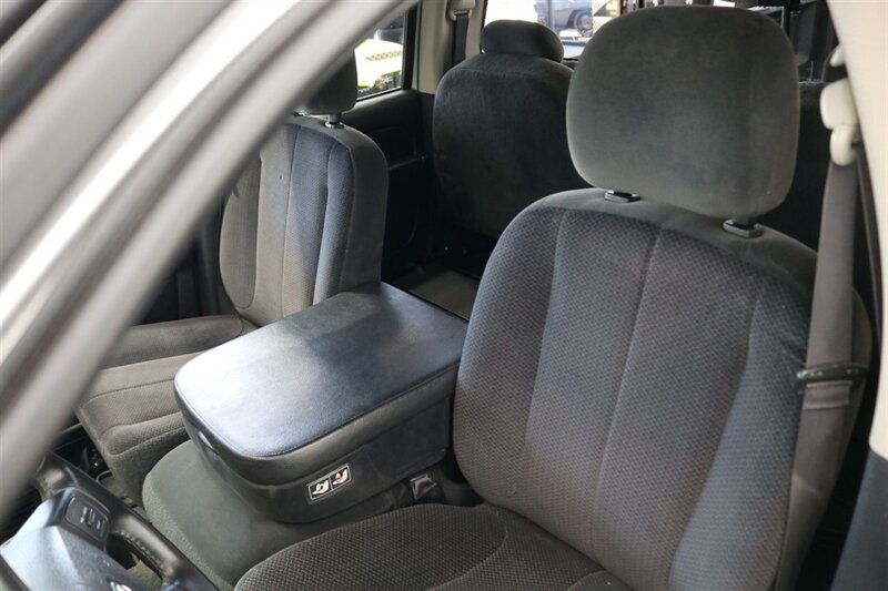 2004 Dodge Ram 2500 ST 4dr Quad Cab ST - Photo 17 - Portland, OR 97230