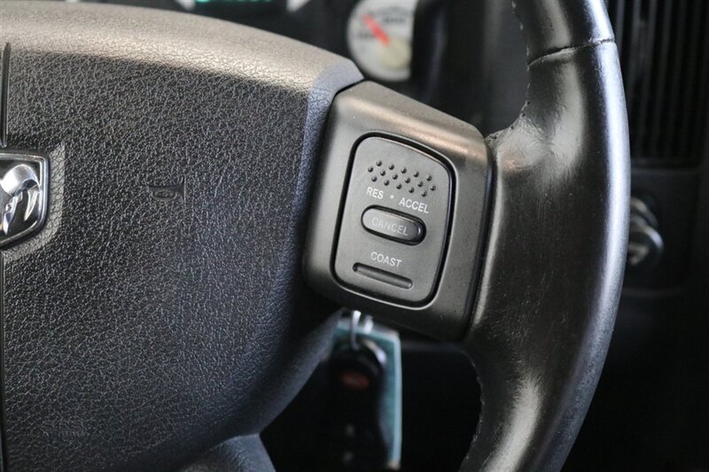 2004 Dodge Ram 2500 ST 4dr Quad Cab ST - Photo 41 - Portland, OR 97230