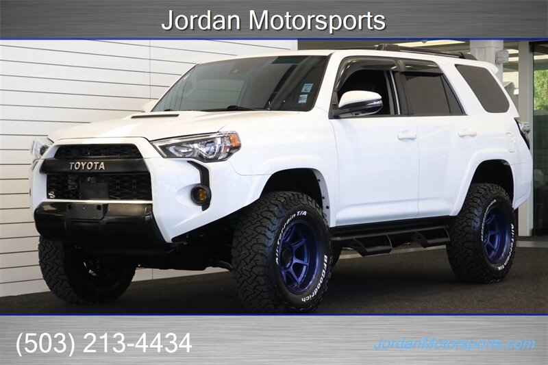 2022 Toyota 4Runner TRD Off-Road Premium  1-OWNER* FULL DOBINSON LIFT KIT WITH COILS AND UPPER ARMS* 17