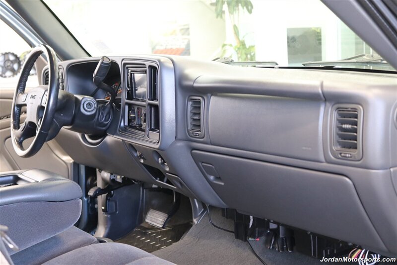 2006 GMC Sierra 2500  1-OWNER* VOTEC 8.1L WITH 6-SPEED ALLISON TRANSMISSION* CREW CAB LONG BED* NEVER HAD 5TH WHEEL OR GOOSENECK* 78K MILES ONLY* NEW BFGs* ALL BOOKS & KEYS* PAINT MATCHED CANOPY - Photo 88 - Portland, OR 97230