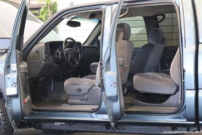 2006 GMC Sierra 2500  1-OWNER* VOTEC 8.1L WITH 6-SPEED ALLISON TRANSMISSION* CREW CAB LONG BED* NEVER HAD 5TH WHEEL OR GOOSENECK* 78K MILES ONLY* NEW BFGs* ALL BOOKS & KEYS* PAINT MATCHED CANOPY - Photo 48 - Portland, OR 97230