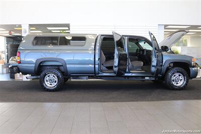 2006 GMC Sierra 2500  1-OWNER* VOTEC 8.1L WITH 6-SPEED ALLISON TRANSMISSION* CREW CAB LONG BED* NEVER HAD 5TH WHEEL OR GOOSENECK* 78K MILES ONLY* NEW BFGs* ALL BOOKS & KEYS* PAINT MATCHED CANOPY - Photo 11 - Portland, OR 97230