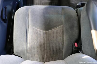 2003 Chevrolet Silverado 2500 LS  1-OWNER* NEW INJECTORS & VALVE COVER GASKETS 4K MLS AGO* 100% RUST FREE* NEVER HAD 5TH WHEEL OR GOOSENECK* NEW 33 "FALKEN A/T 4W 10-PLY TIRES* NEW 2.5 "LEVEL KIT * LONG BED - Photo 70 - Portland, OR 97230