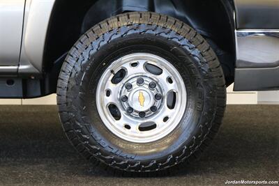 2003 Chevrolet Silverado 2500 LS  1-OWNER* NEW INJECTORS & VALVE COVER GASKETS 4K MLS AGO* 100% RUST FREE* NEVER HAD 5TH WHEEL OR GOOSENECK* NEW 33 "FALKEN A/T 4W 10-PLY TIRES* NEW 2.5 "LEVEL KIT * LONG BED - Photo 42 - Portland, OR 97230