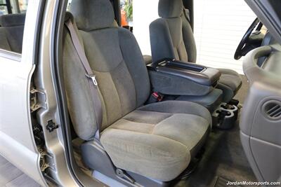 2003 Chevrolet Silverado 2500 LS  1-OWNER* NEW INJECTORS & VALVE COVER GASKETS 4K MLS AGO* 100% RUST FREE* NEVER HAD 5TH WHEEL OR GOOSENECK* NEW 33 "FALKEN A/T 4W 10-PLY TIRES* NEW 2.5 "LEVEL KIT * LONG BED - Photo 17 - Portland, OR 97230