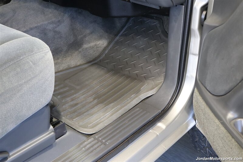 2003 Chevrolet Silverado 2500 LS  1-OWNER* NEW INJECTORS & VALVE COVER GASKETS 4K MLS AGO* 100% RUST FREE* NEVER HAD 5TH WHEEL OR GOOSENECK* NEW 33 "FALKEN A/T 4W 10-PLY TIRES* NEW 2.5 "LEVEL KIT * LONG BED - Photo 91 - Portland, OR 97230