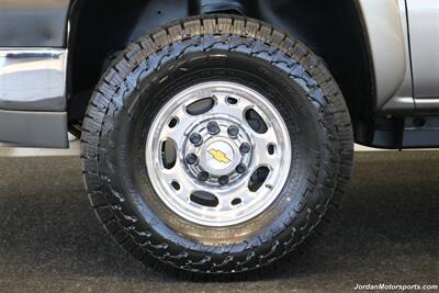 2003 Chevrolet Silverado 2500 LS  1-OWNER* NEW INJECTORS & VALVE COVER GASKETS 4K MLS AGO* 100% RUST FREE* NEVER HAD 5TH WHEEL OR GOOSENECK* NEW 33 "FALKEN A/T 4W 10-PLY TIRES* NEW 2.5 "LEVEL KIT * LONG BED - Photo 20 - Portland, OR 97230