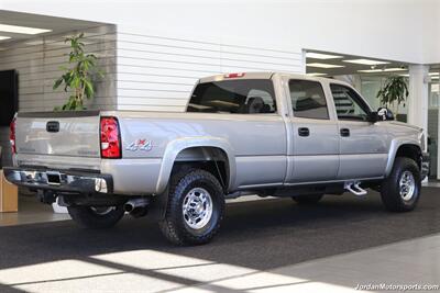 2003 Chevrolet Silverado 2500 LS  1-OWNER* NEW INJECTORS & VALVE COVER GASKETS 4K MLS AGO* 100% RUST FREE* NEVER HAD 5TH WHEEL OR GOOSENECK* NEW 33 "FALKEN A/T 4W 10-PLY TIRES* NEW 2.5 "LEVEL KIT * LONG BED - Photo 7 - Portland, OR 97230