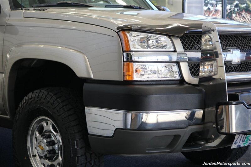 2003 Chevrolet Silverado 2500 LS  1-OWNER* NEW INJECTORS & VALVE COVER GASKETS 4K MLS AGO* 100% RUST FREE* NEVER HAD 5TH WHEEL OR GOOSENECK* NEW 33 "FALKEN A/T 4W 10-PLY TIRES* NEW 2.5 "LEVEL KIT * LONG BED - Photo 13 - Portland, OR 97230