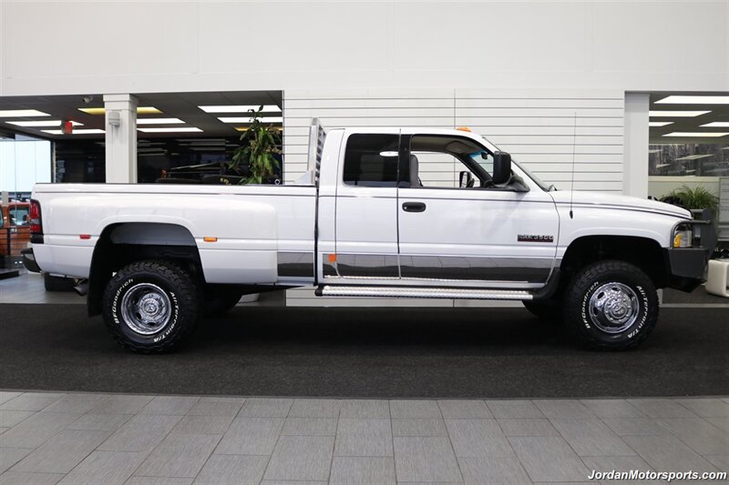 2001 Dodge Ram 3500 ST  1-OWNER* 5.9L HIGH OUTPUT* 6-SPEED MANUAL* NEVER HAD 5TH WHEEL OR GOOSENECK* NEW BF GOODRICH KO3 10-PLY TIRES* FULL FRESH SERVICE* PERFECT DASH - Photo 5 - Portland, OR 97230