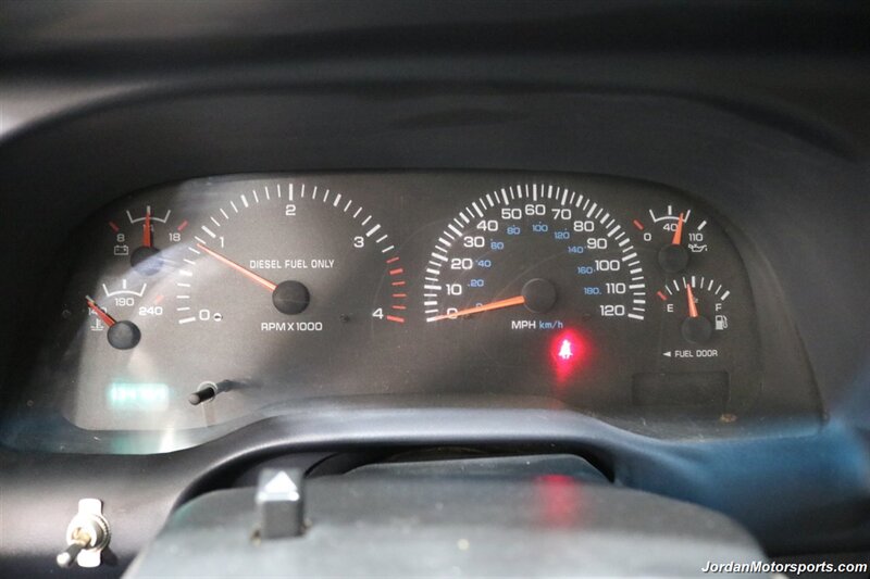 2001 Dodge Ram 3500 ST  1-OWNER* 5.9L HIGH OUTPUT* 6-SPEED MANUAL* NEVER HAD 5TH WHEEL OR GOOSENECK* NEW BF GOODRICH KO3 10-PLY TIRES* FULL FRESH SERVICE* PERFECT DASH - Photo 84 - Portland, OR 97230