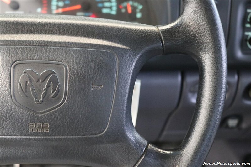 2001 Dodge Ram 3500 ST  1-OWNER* 5.9L HIGH OUTPUT* 6-SPEED MANUAL* NEVER HAD 5TH WHEEL OR GOOSENECK* NEW BF GOODRICH KO3 10-PLY TIRES* FULL FRESH SERVICE* PERFECT DASH - Photo 87 - Portland, OR 97230