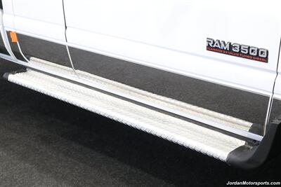 2001 Dodge Ram 3500 ST  1-OWNER* 5.9L HIGH OUTPUT* 6-SPEED MANUAL* NEVER HAD 5TH WHEEL OR GOOSENECK* NEW BF GOODRICH KO3 10-PLY TIRES* FULL FRESH SERVICE* PERFECT DASH - Photo 56 - Portland, OR 97230