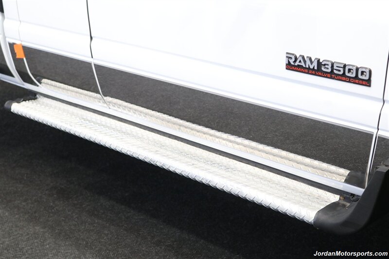 2001 Dodge Ram 3500 ST  1-OWNER* 5.9L HIGH OUTPUT* 6-SPEED MANUAL* NEVER HAD 5TH WHEEL OR GOOSENECK* NEW BF GOODRICH KO3 10-PLY TIRES* FULL FRESH SERVICE* PERFECT DASH - Photo 56 - Portland, OR 97230