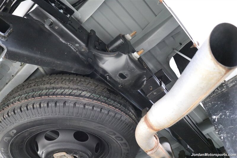 2001 Dodge Ram 3500 ST  1-OWNER* 5.9L HIGH OUTPUT* 6-SPEED MANUAL* NEVER HAD 5TH WHEEL OR GOOSENECK* NEW BF GOODRICH KO3 10-PLY TIRES* FULL FRESH SERVICE* PERFECT DASH - Photo 36 - Portland, OR 97230