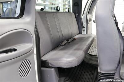 2001 Dodge Ram 3500 ST  1-OWNER* 5.9L HIGH OUTPUT* 6-SPEED MANUAL* NEVER HAD 5TH WHEEL OR GOOSENECK* NEW BF GOODRICH KO3 10-PLY TIRES* FULL FRESH SERVICE* PERFECT DASH - Photo 18 - Portland, OR 97230