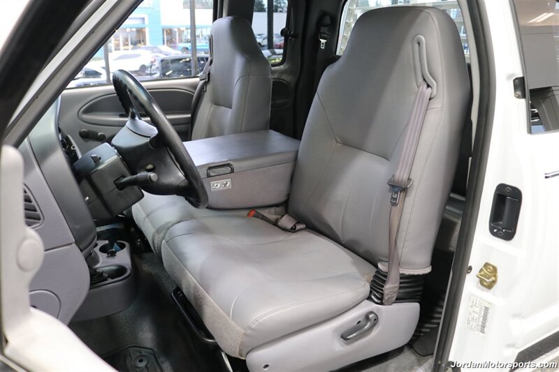 2001 Dodge Ram 3500 ST  1-OWNER* 5.9L HIGH OUTPUT* 6-SPEED MANUAL* NEVER HAD 5TH WHEEL OR GOOSENECK* NEW BF GOODRICH KO3 10-PLY TIRES* FULL FRESH SERVICE* PERFECT DASH - Photo 16 - Portland, OR 97230