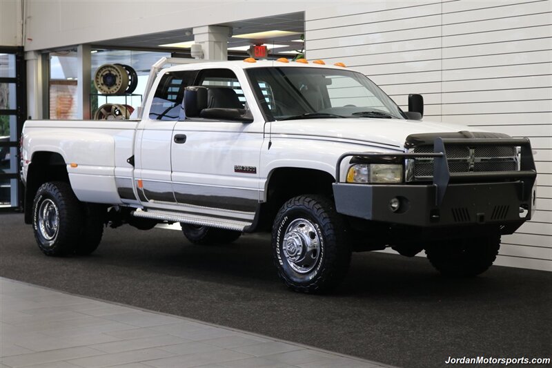 2001 Dodge Ram 3500 ST  1-OWNER* 5.9L HIGH OUTPUT* 6-SPEED MANUAL* NEVER HAD 5TH WHEEL OR GOOSENECK* NEW BF GOODRICH KO3 10-PLY TIRES* FULL FRESH SERVICE* PERFECT DASH - Photo 2 - Portland, OR 97230