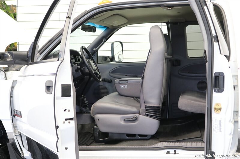 2001 Dodge Ram 3500 ST  1-OWNER* 5.9L HIGH OUTPUT* 6-SPEED MANUAL* NEVER HAD 5TH WHEEL OR GOOSENECK* NEW BF GOODRICH KO3 10-PLY TIRES* FULL FRESH SERVICE* PERFECT DASH - Photo 90 - Portland, OR 97230