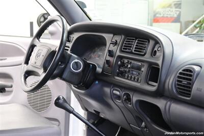 2001 Dodge Ram 3500 ST  1-OWNER* 5.9L HIGH OUTPUT* 6-SPEED MANUAL* NEVER HAD 5TH WHEEL OR GOOSENECK* NEW BF GOODRICH KO3 10-PLY TIRES* FULL FRESH SERVICE* PERFECT DASH - Photo 79 - Portland, OR 97230