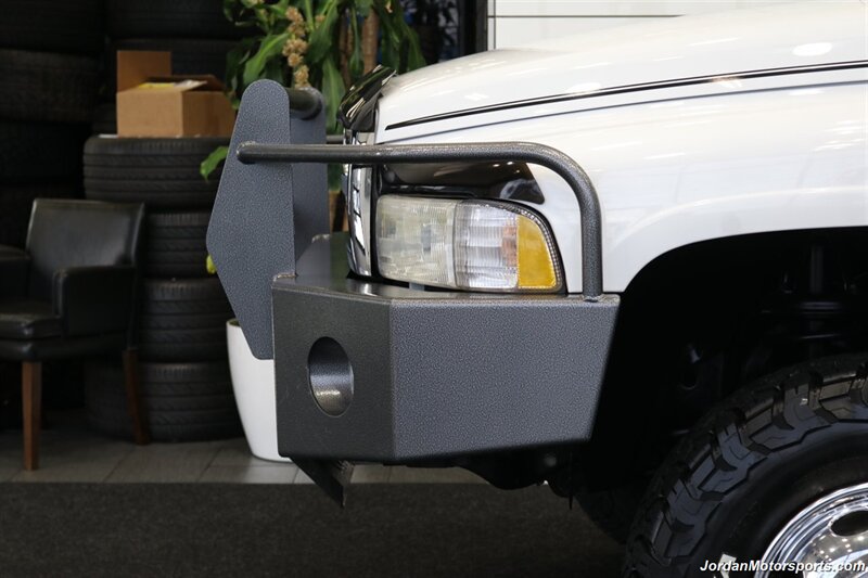 2001 Dodge Ram 3500 ST  1-OWNER* 5.9L HIGH OUTPUT* 6-SPEED MANUAL* NEVER HAD 5TH WHEEL OR GOOSENECK* NEW BF GOODRICH KO3 10-PLY TIRES* FULL FRESH SERVICE* PERFECT DASH - Photo 48 - Portland, OR 97230