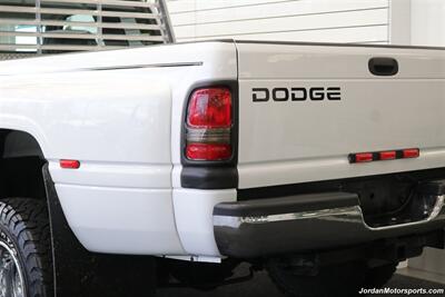 2001 Dodge Ram 3500 ST  1-OWNER* 5.9L HIGH OUTPUT* 6-SPEED MANUAL* NEVER HAD 5TH WHEEL OR GOOSENECK* NEW BF GOODRICH KO3 10-PLY TIRES* FULL FRESH SERVICE* PERFECT DASH - Photo 41 - Portland, OR 97230