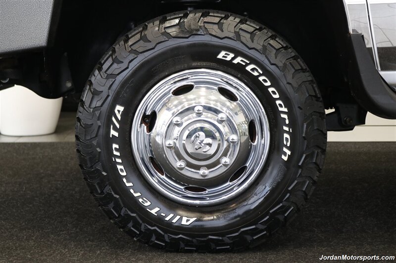 2001 Dodge Ram 3500 ST  1-OWNER* 5.9L HIGH OUTPUT* 6-SPEED MANUAL* NEVER HAD 5TH WHEEL OR GOOSENECK* NEW BF GOODRICH KO3 10-PLY TIRES* FULL FRESH SERVICE* PERFECT DASH - Photo 14 - Portland, OR 97230