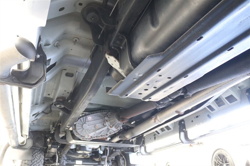 2002 Ford F-350 XLT  1-OWNER* 100% RUST FREE* 55K MLS ONLY* DEALER SERVICED SINCE NEW* NEW 35 " BFG KO3s W/ 3 " LEVEL LIFT & NEW BILSTEIN 5100s & DUAL BILSTEIN STEERING STABILIZERS*LINEX BED LINER*ALL BOOKS/MANUALS/KEYS - Photo 29 - Portland, OR 97230