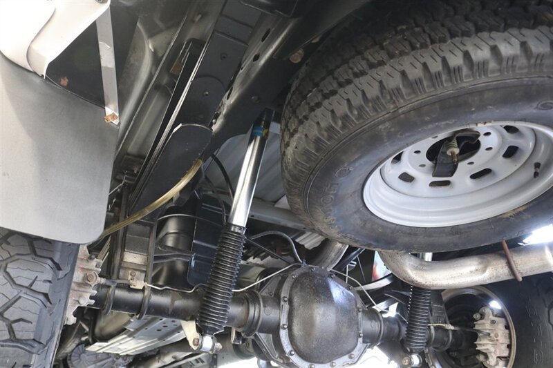 2002 Ford F-350 XLT  1-OWNER* 100% RUST FREE* 55K MLS ONLY* DEALER SERVICED SINCE NEW* NEW 35 " BFG KO3s W/ 3 " LEVEL LIFT & NEW BILSTEIN 5100s & DUAL BILSTEIN STEERING STABILIZERS*LINEX BED LINER*ALL BOOKS/MANUALS/KEYS - Photo 31 - Portland, OR 97230