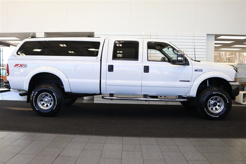 2002 Ford F-350 XLT  1-OWNER* 100% RUST FREE* 55K MLS ONLY* DEALER SERVICED SINCE NEW* NEW 35 " BFG KO3s W/ 3 " LEVEL LIFT & NEW BILSTEIN 5100s & DUAL BILSTEIN STEERING STABILIZERS*LINEX BED LINER*ALL BOOKS/MANUALS/KEYS - Photo 5 - Portland, OR 97230