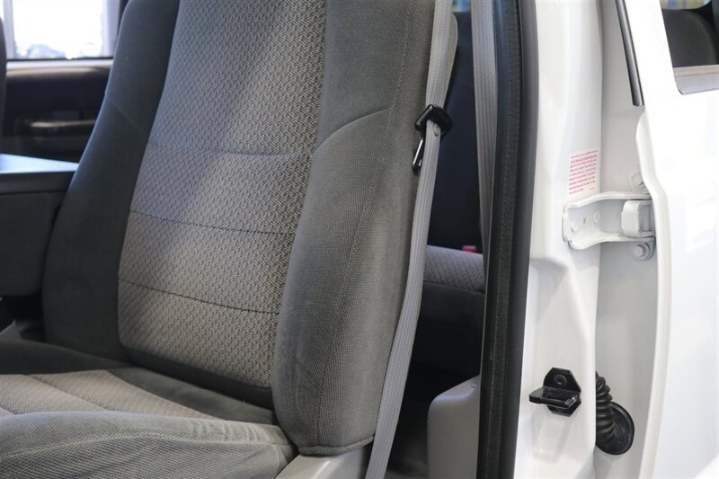 2002 Ford F-350 XLT  1-OWNER* 100% RUST FREE* 55K MLS ONLY* DEALER SERVICED SINCE NEW* NEW 35 " BFG KO3s W/ 3 " LEVEL LIFT & NEW BILSTEIN 5100s & DUAL BILSTEIN STEERING STABILIZERS*LINEX BED LINER*ALL BOOKS/MANUALS/KEYS - Photo 70 - Portland, OR 97230