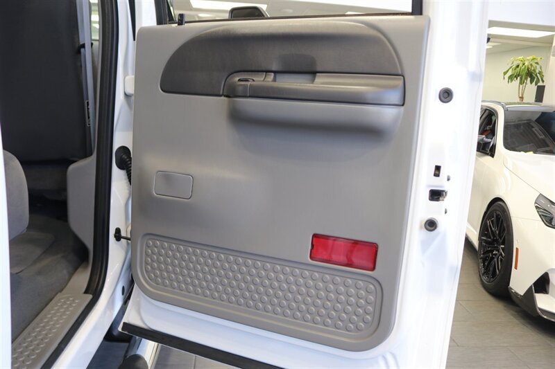 2002 Ford F-350 XLT  1-OWNER* 100% RUST FREE* 55K MLS ONLY* DEALER SERVICED SINCE NEW* NEW 35 " BFG KO3s W/ 3 " LEVEL LIFT & NEW BILSTEIN 5100s & DUAL BILSTEIN STEERING STABILIZERS*LINEX BED LINER*ALL BOOKS/MANUALS/KEYS - Photo 67 - Portland, OR 97230