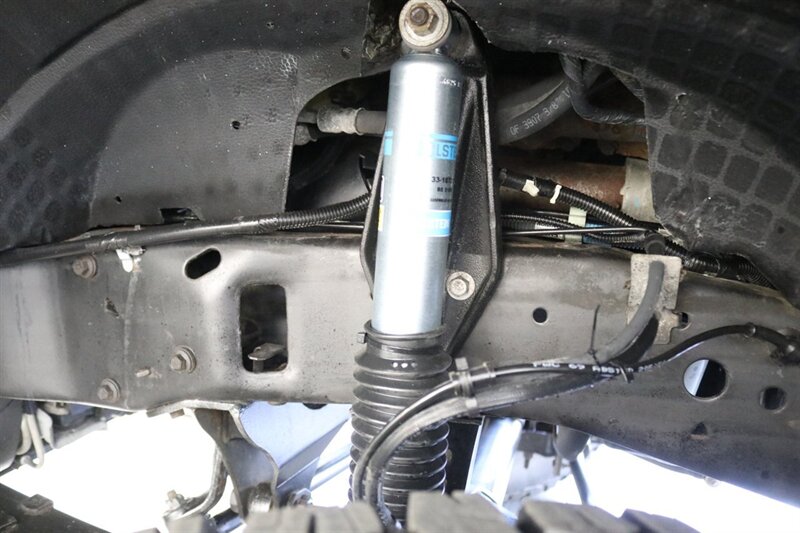 2002 Ford F-350 XLT  1-OWNER* 100% RUST FREE* 55K MLS ONLY* DEALER SERVICED SINCE NEW* NEW 35 " BFG KO3s W/ 3 " LEVEL LIFT & NEW BILSTEIN 5100s & DUAL BILSTEIN STEERING STABILIZERS*LINEX BED LINER*ALL BOOKS/MANUALS/KEYS - Photo 30 - Portland, OR 97230