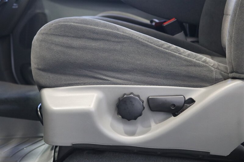 2002 Ford F-350 XLT  1-OWNER* 100% RUST FREE* 55K MLS ONLY* DEALER SERVICED SINCE NEW* NEW 35 " BFG KO3s W/ 3 " LEVEL LIFT & NEW BILSTEIN 5100s & DUAL BILSTEIN STEERING STABILIZERS*LINEX BED LINER*ALL BOOKS/MANUALS/KEYS - Photo 68 - Portland, OR 97230