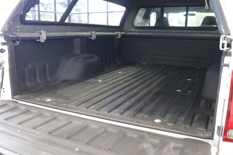 2002 Ford F-350 XLT  1-OWNER* 100% RUST FREE* 55K MLS ONLY* DEALER SERVICED SINCE NEW* NEW 35 " BFG KO3s W/ 3 " LEVEL LIFT & NEW BILSTEIN 5100s & DUAL BILSTEIN STEERING STABILIZERS*LINEX BED LINER*ALL BOOKS/MANUALS/KEYS - Photo 41 - Portland, OR 97230