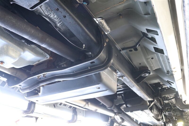 2002 Ford F-350 XLT  1-OWNER* 100% RUST FREE* 55K MLS ONLY* DEALER SERVICED SINCE NEW* NEW 35 " BFG KO3s W/ 3 " LEVEL LIFT & NEW BILSTEIN 5100s & DUAL BILSTEIN STEERING STABILIZERS*LINEX BED LINER*ALL BOOKS/MANUALS/KEYS - Photo 28 - Portland, OR 97230