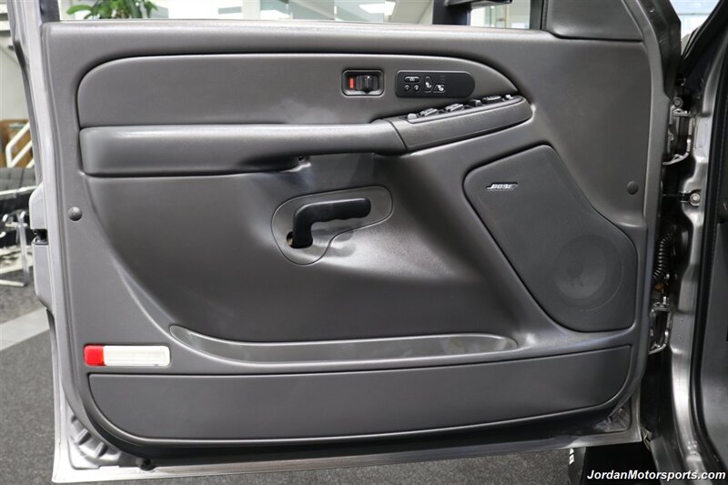 2007 Chevrolet Silverado 3500 Classic LT3 100% RUST FREE* NEVER HAD 5TH WHEEL OR GOOSNECK* NEW 2.5 " LEVEL KIT W/ BILSTEIN 5100 SHOCKS* NEW 33 " BFG KO3 10-PLY TIRES* MOON ROOF* MATCHING CANOPY* NEW BATTERIES - Photo 72 - Portland, OR 97230