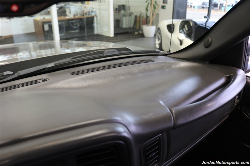 2007 Chevrolet Silverado 3500 Classic LT3 100% RUST FREE* NEVER HAD 5TH WHEEL OR GOOSNECK* NEW 2.5 " LEVEL KIT W/ BILSTEIN 5100 SHOCKS* NEW 33 " BFG KO3 10-PLY TIRES* MOON ROOF* MATCHING CANOPY* NEW BATTERIES - Photo 92 - Portland, OR 97230