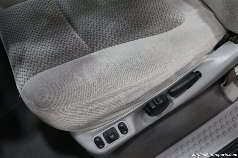 2001 Ford F-350 XLT 6-SPEED MANUAL TRANSMISSION* 7.3L WITH ONLY 91K MLS* 1-TON 4X4* 100% RUST & CORROSION FREE* 100% STOCK* FULLY SERVICED* NEVER HAD 5TH WHEEL OR GOOSENECK* ALL ORIGINAL BOOKS & KEYS - Photo 72 - Portland, OR 97230