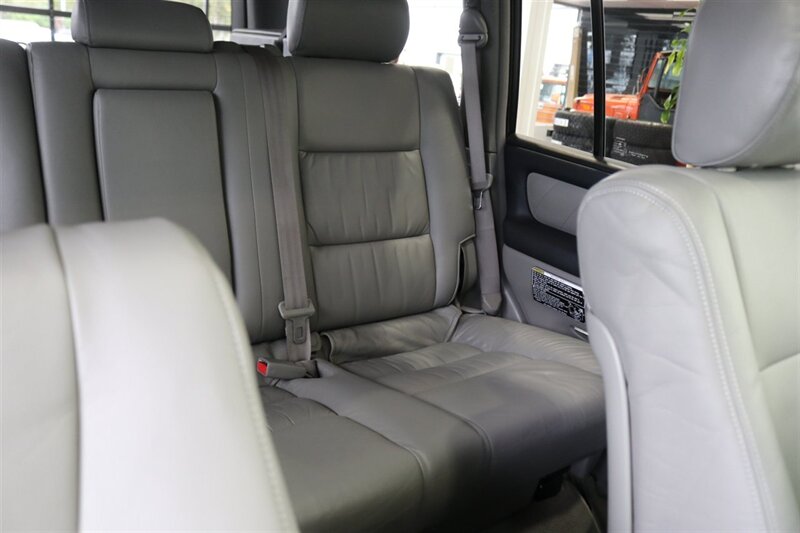 2004 Toyota Land Cruiser 1-OWNER* 100% RUST FREE* NEW OLD MAN EMU LIFT W/ FOX SHOCKS* ARB BUMPER PAINT MATCHED* NEW TIMING BELT-WATER PUMP-TUNE UP-BRAKES-ROTORS-EVERY FLUID* ALL RECORDS SINCE NEW* - Photo 85 - Portland, OR 97230