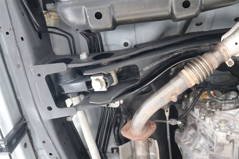 2004 Toyota Land Cruiser 1-OWNER* 100% RUST FREE* NEW OLD MAN EMU LIFT W/ FOX SHOCKS* ARB BUMPER PAINT MATCHED* NEW TIMING BELT-WATER PUMP-TUNE UP-BRAKES-ROTORS-EVERY FLUID* ALL RECORDS SINCE NEW* - Photo 33 - Portland, OR 97230