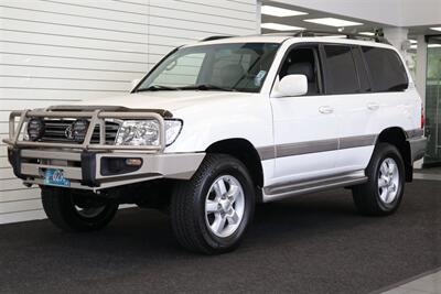 2004 Toyota Land Cruiser 1-OWNER* 100% RUST FREE* NEW OLD MAN EMU LIFT W/ FOX SHOCKS* ARB BUMPER PAINT MATCHED* NEW TIMING BELT-WATER PUMP-TUNE UP-BRAKES-ROTORS-EVERY FLUID* ALL RECORDS SINCE NEW* - Photo 2 - Portland, OR 97230