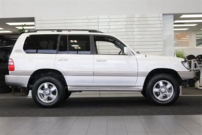 2004 Toyota Land Cruiser 1-OWNER* 100% RUST FREE* NEW OLD MAN EMU LIFT W/ FOX SHOCKS* ARB BUMPER PAINT MATCHED* NEW TIMING BELT-WATER PUMP-TUNE UP-BRAKES-ROTORS-EVERY FLUID* ALL RECORDS SINCE NEW* - Photo 5 - Portland, OR 97230