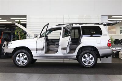2004 Toyota Land Cruiser 1-OWNER* 100% RUST FREE* NEW OLD MAN EMU LIFT W/ FOX SHOCKS* ARB BUMPER PAINT MATCHED* NEW TIMING BELT-WATER PUMP-TUNE UP-BRAKES-ROTORS-EVERY FLUID* ALL RECORDS SINCE NEW* - Photo 10 - Portland, OR 97230