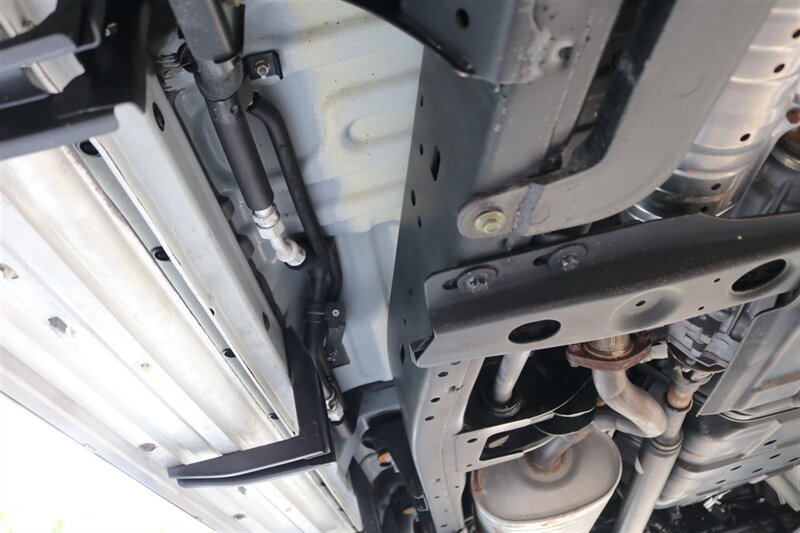 2004 Toyota Land Cruiser 1-OWNER* 100% RUST FREE* NEW OLD MAN EMU LIFT W/ FOX SHOCKS* ARB BUMPER PAINT MATCHED* NEW TIMING BELT-WATER PUMP-TUNE UP-BRAKES-ROTORS-EVERY FLUID* ALL RECORDS SINCE NEW* - Photo 51 - Portland, OR 97230
