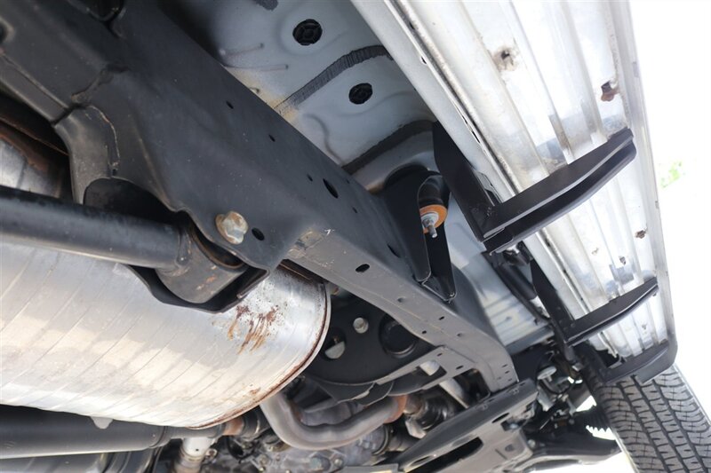 2004 Toyota Land Cruiser 1-OWNER* 100% RUST FREE* NEW OLD MAN EMU LIFT W/ FOX SHOCKS* ARB BUMPER PAINT MATCHED* NEW TIMING BELT-WATER PUMP-TUNE UP-BRAKES-ROTORS-EVERY FLUID* ALL RECORDS SINCE NEW* - Photo 48 - Portland, OR 97230