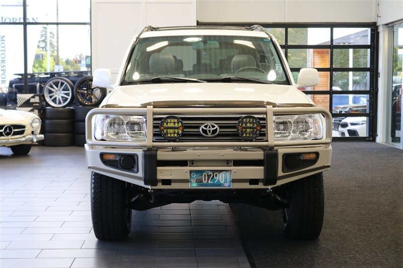 2004 Toyota Land Cruiser 1-OWNER* 100% RUST FREE* NEW OLD MAN EMU LIFT W/ FOX SHOCKS* ARB BUMPER PAINT MATCHED* NEW TIMING BELT-WATER PUMP-TUNE UP-BRAKES-ROTORS-EVERY FLUID* ALL RECORDS SINCE NEW* - Photo 8 - Portland, OR 97230