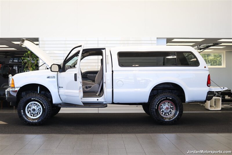 2001 Ford F-250 XLT  1-OWNER* RUST FREE* 8K ORIGINAL MILES* 6-SPEED MANUAL HD* NEW 2.5 " BILSTEIN LEVEL KIT W/NEW 35 " BFG KO2 10-PLY TIRES* ALL ORIGINAL BOOKS & MANUALS & 2KEYS &FOBS* COLLECTOR QUALITY - Photo 9 - Portland, OR 97230