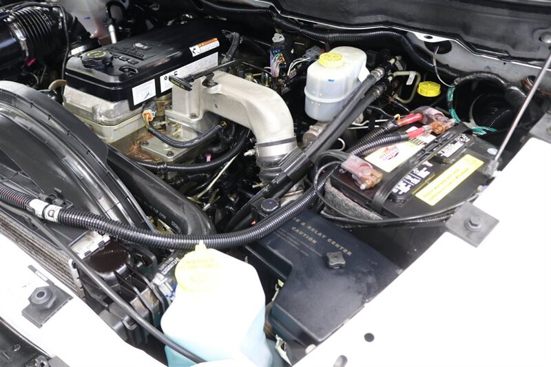 2005 Dodge Ram 2500 SLT  5.9L HO W/ 6-SPEED MANUAL* NEW 3 " LEVEL KIT W/ BILSTEIN 5100 SHOCKS* NEW BLUE TOP STEERING BOX W/ BALL JOINTS* NEW BFG KO3 10-PLYS* SPRAY IN BED LINER* NEVER HAS 5TH WHEEL OR GOOSENECK - Photo 39 - Portland, OR 97230